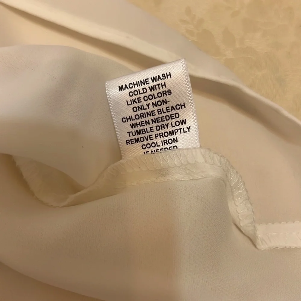 Elle White Blouse with Flare Sleeve and bottom.  Size M - Picture 7 of 8